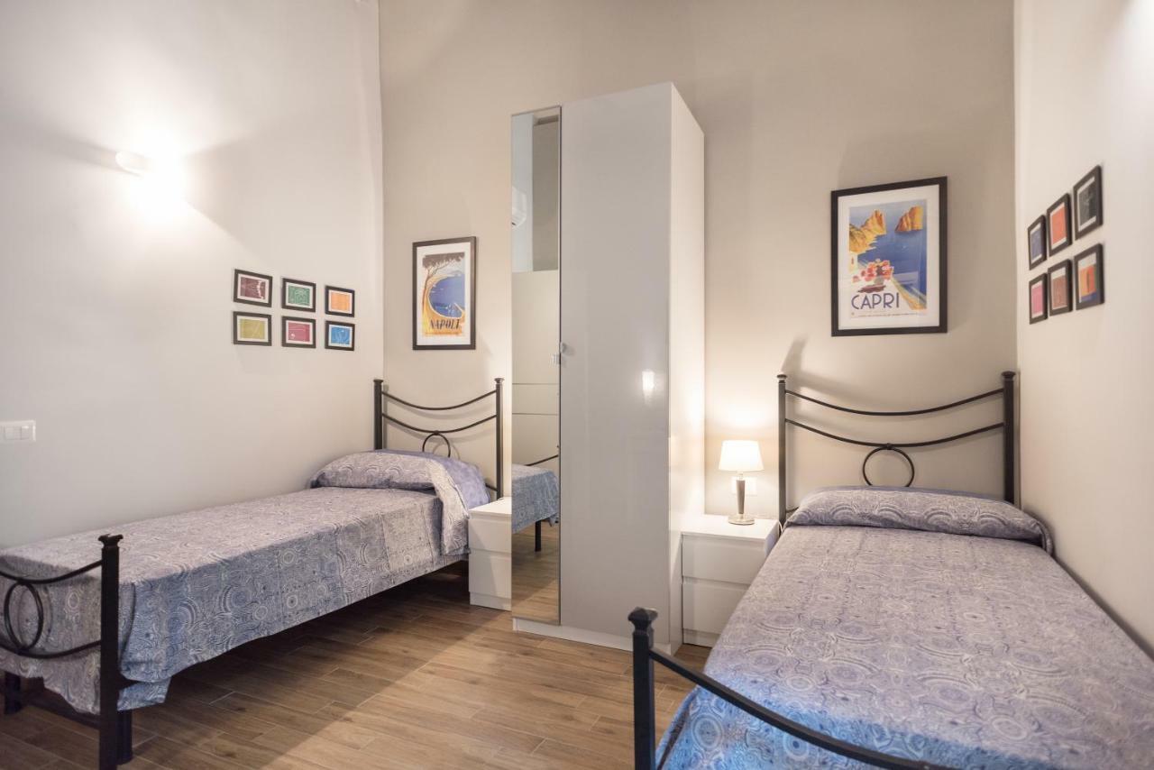 Al Borgo Orefici Наполи Екстериор снимка